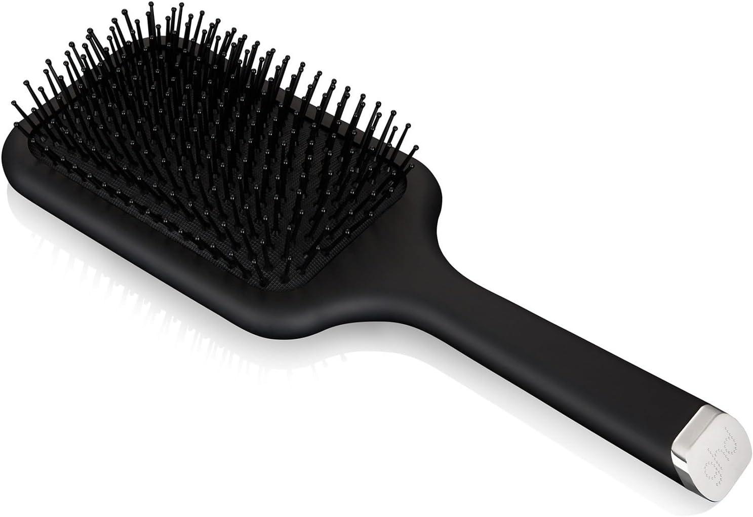 Notre avis sur la Flat Brush GHD : simplicité et efficacité au rendez-vous